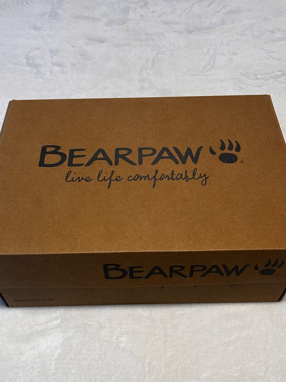 BearPaw Women Size Label - White and Black